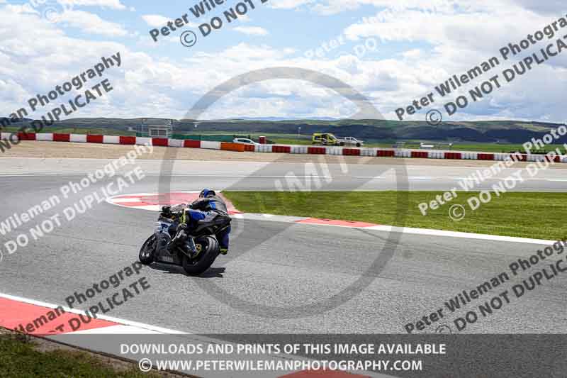 cadwell no limits trackday;cadwell park;cadwell park photographs;cadwell trackday photographs;enduro digital images;event digital images;eventdigitalimages;navarra;no limits trackdays;peter wileman photography;racing digital images;trackday digital images;trackday photos